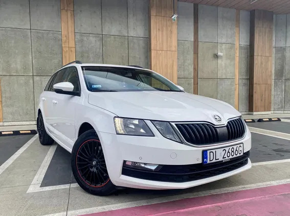 skoda octavia Skoda Octavia cena 54900 przebieg: 187000, rok produkcji 2017 z Wrocław